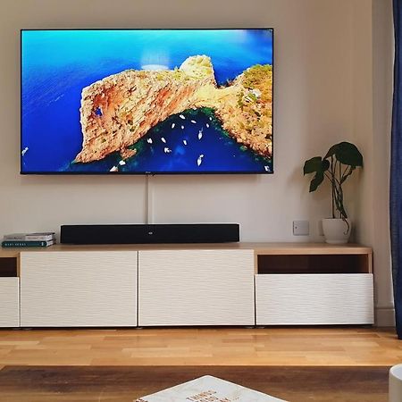 Silverdale  Cheerful 1 Private Room-Ensuite With Free Parking מראה חיצוני תמונה