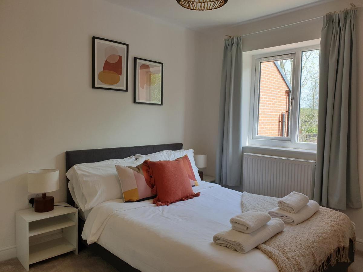 Silverdale  Cheerful 1 Private Room-Ensuite With Free Parking מראה חיצוני תמונה